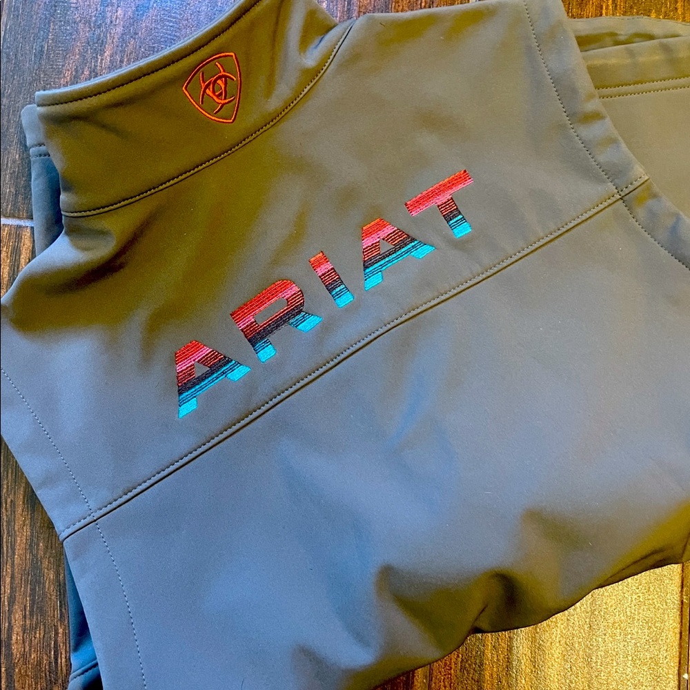 Ariat Men’s Banyan Bark 2.0 Serape Softshell Vest
